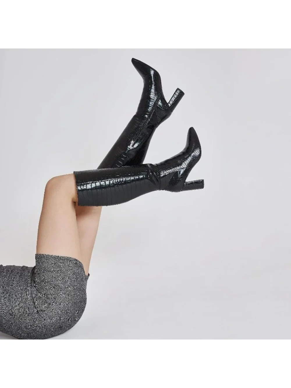 Women's Black Chunky Heel Pointed Toe Non Slip Side Zipper Knee High Boots